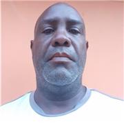 Profesional universitario ofrece clase presencial o virtual en matemáticas de primaria